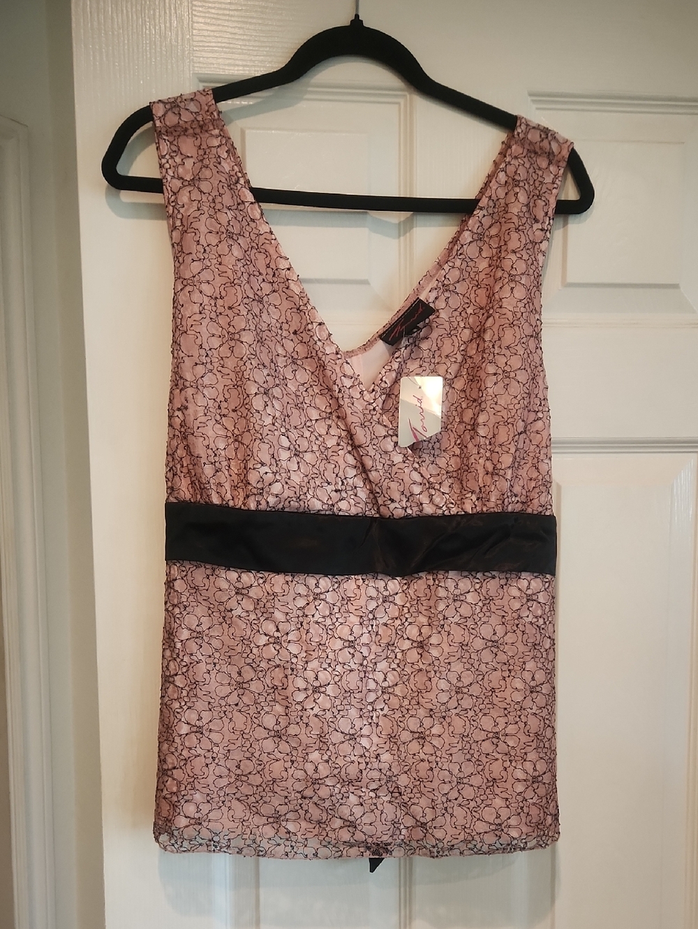 NWT Torrid Sz 2 Pink Black Pink Lace Satin Tie Tank